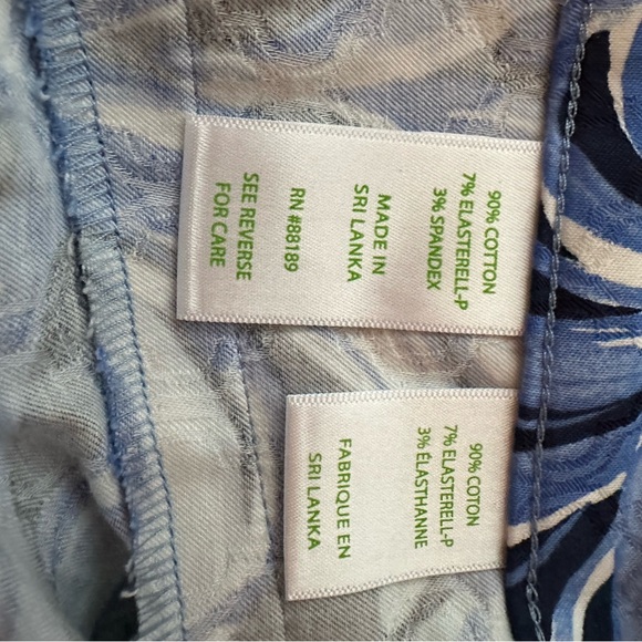 Lilly Pulitzer blue and white print pants. - Picture 5 of 5